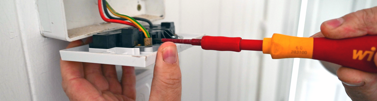wiring-socket